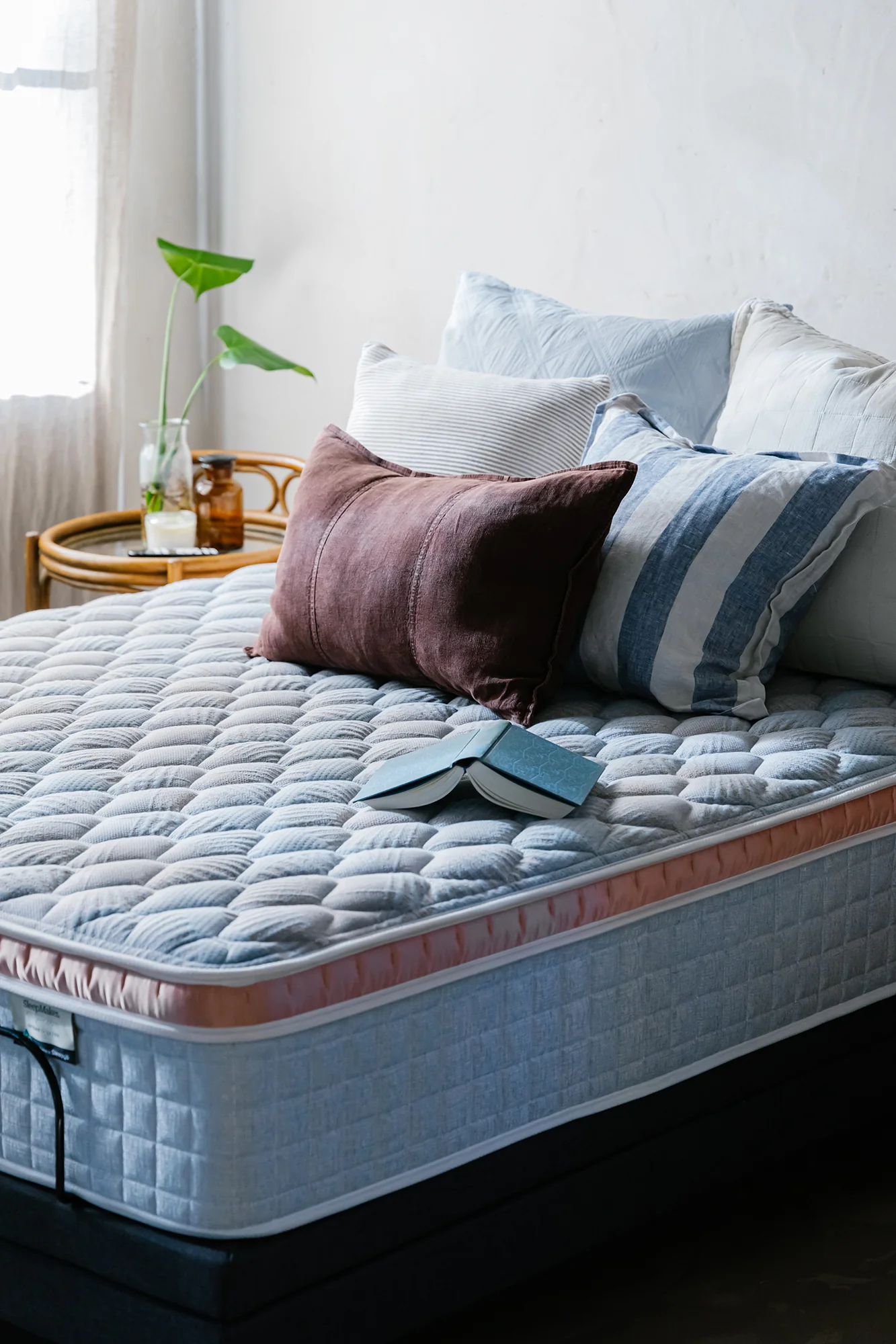 Artemis Mattress & iPerform 2000 Adjustable Base - Queen Bundle Deal - Image 5