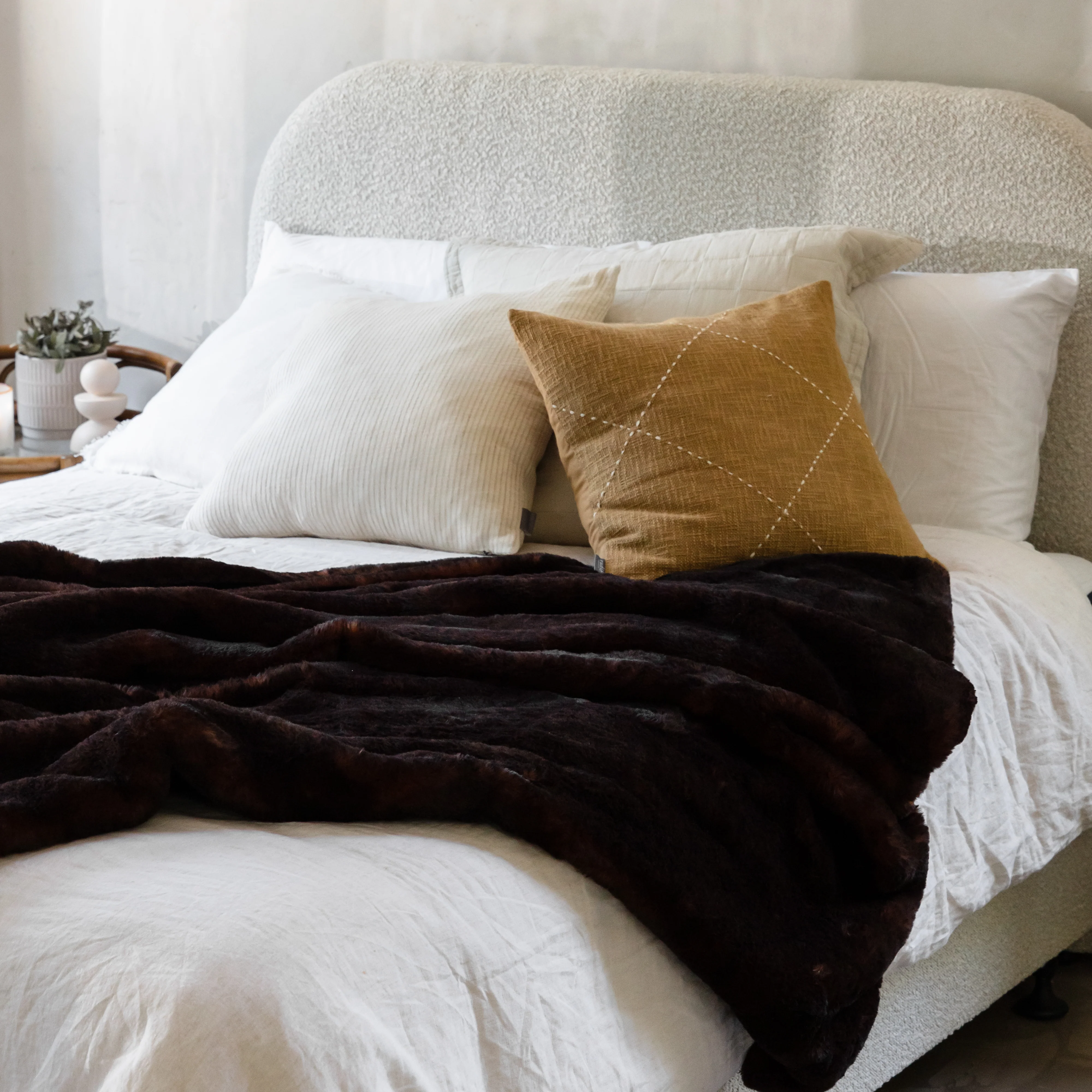 French Roast Throw - Image 4