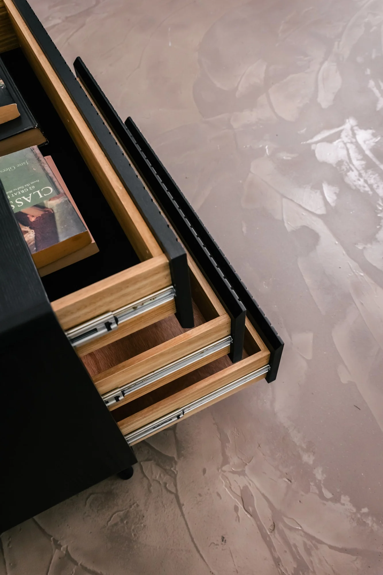 Eriksen Black Dresser - Image 5