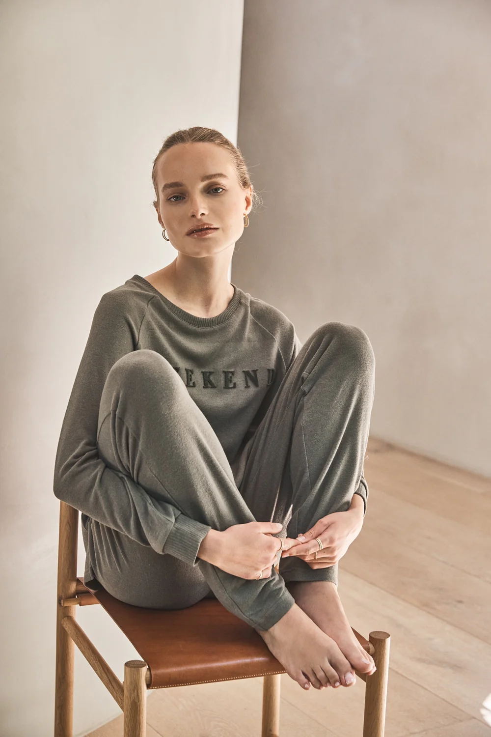 Ilaria Olive Weekend Set - Image 2