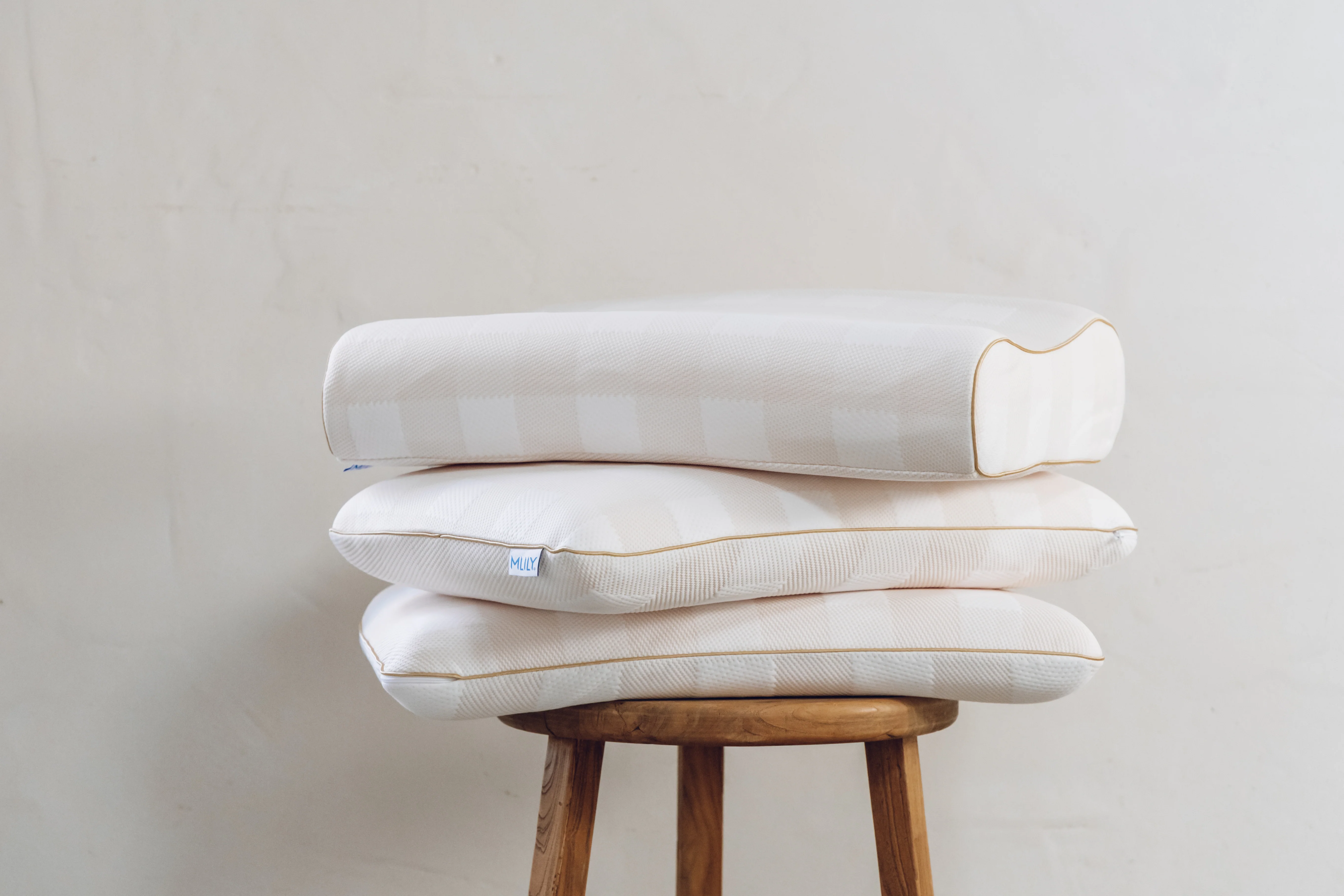 Sanctuary Smart Foam Pillow Contour - Image 3