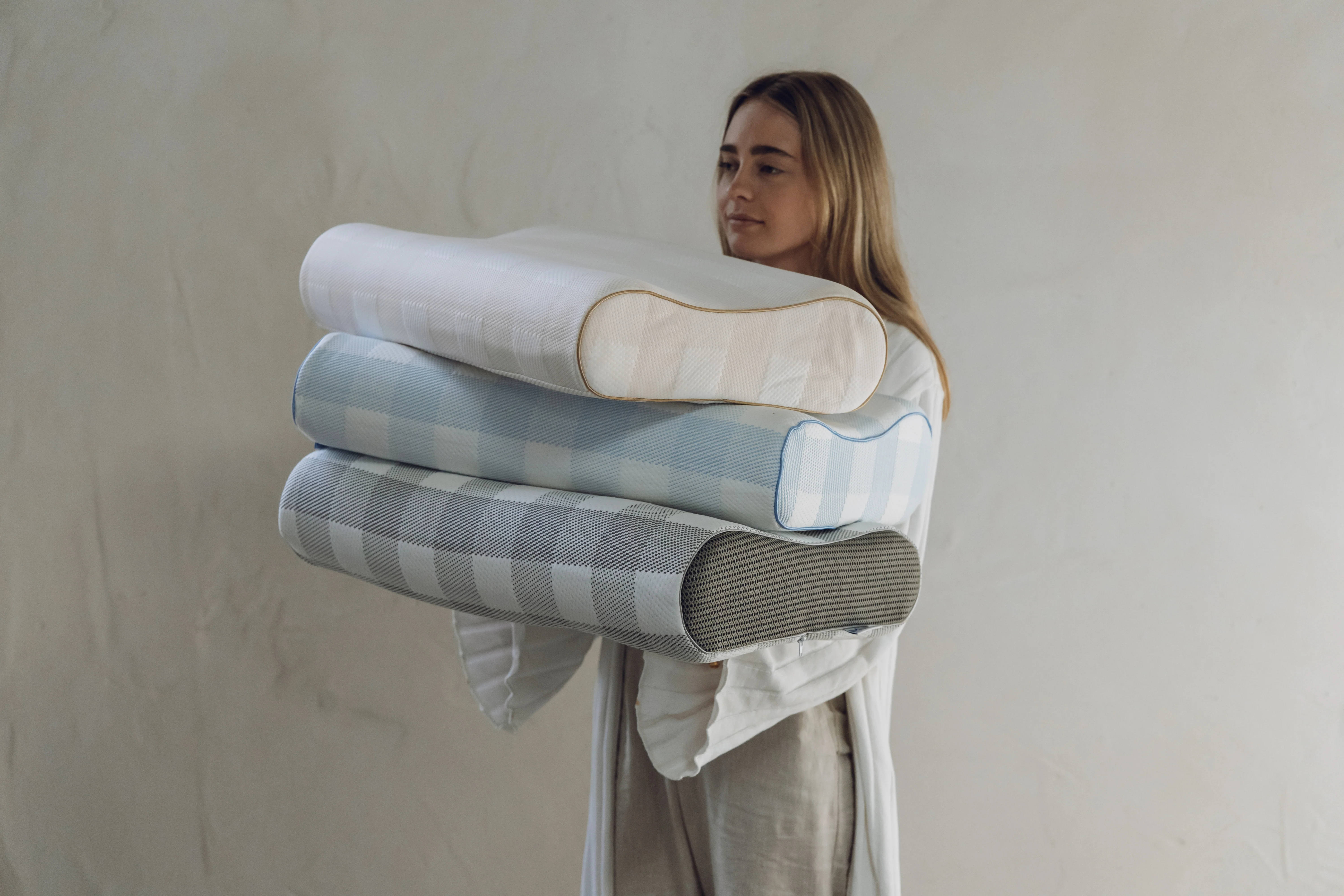 Sanctuary Smart Foam Pillow Contour - Image 4
