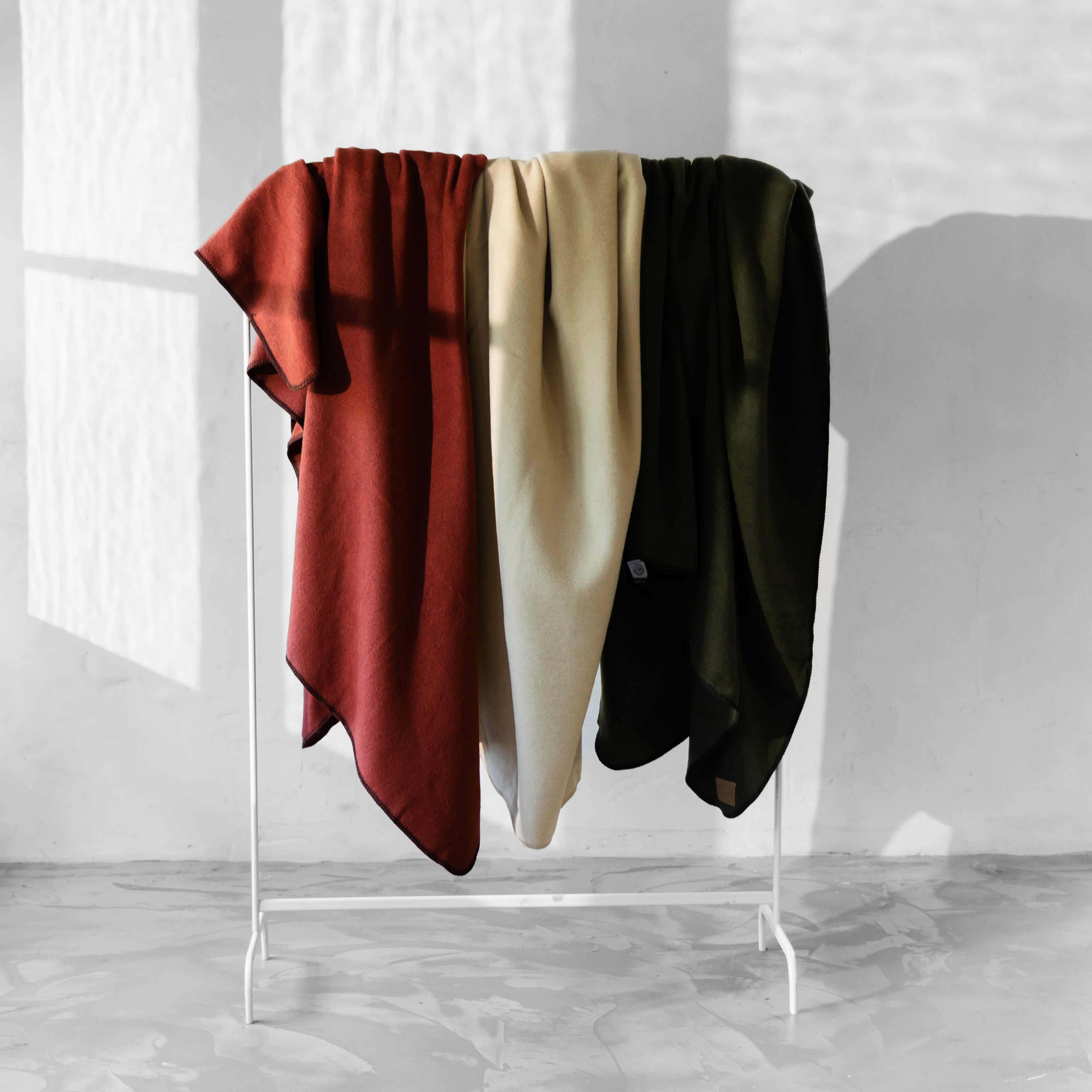 Solid Crème Throw - Image 5